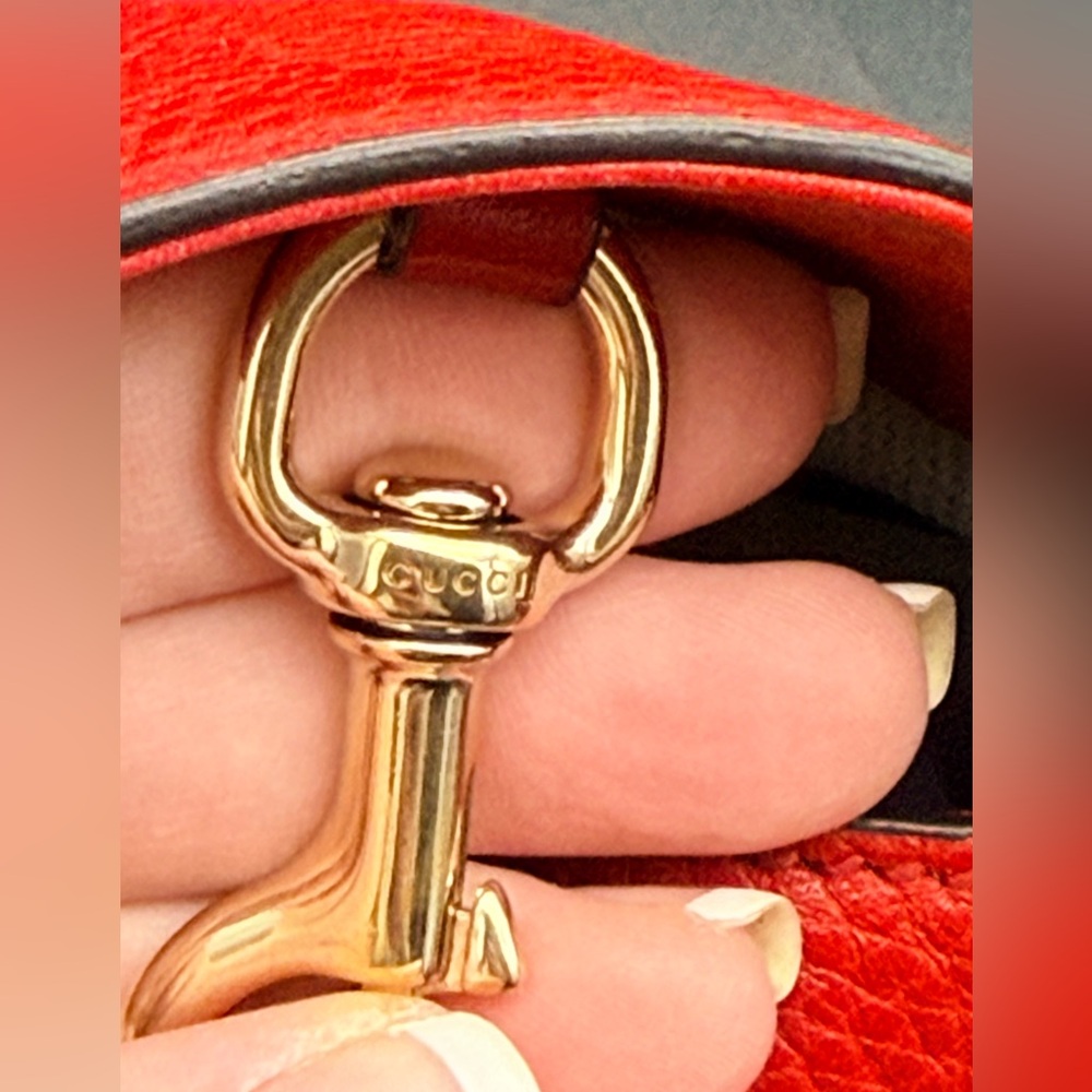 AUTHENTIC Gucci Soho Medium Chain Shoulder Bag - Red Pebbled Leather - Picture 4 of 16